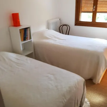 Spacious House With Garden In Downtown Six-Fours-les-Plages