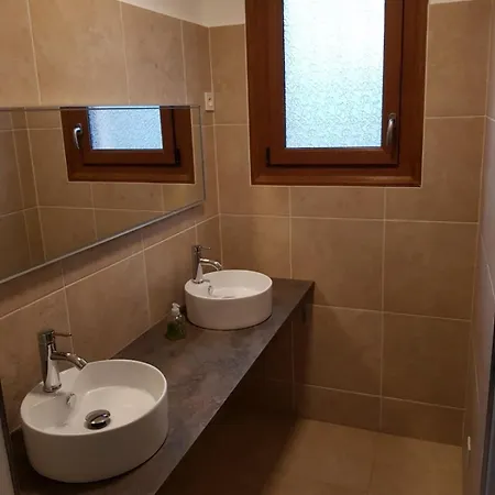 Spacious House With Garden In Downtown Casa de Férias Six-Fours-les-Plages